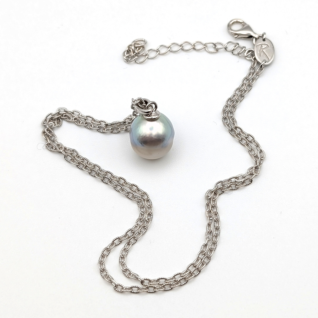 MOONMETAL Commanding 10.5mm South Sea Pearl Pendant Necklace