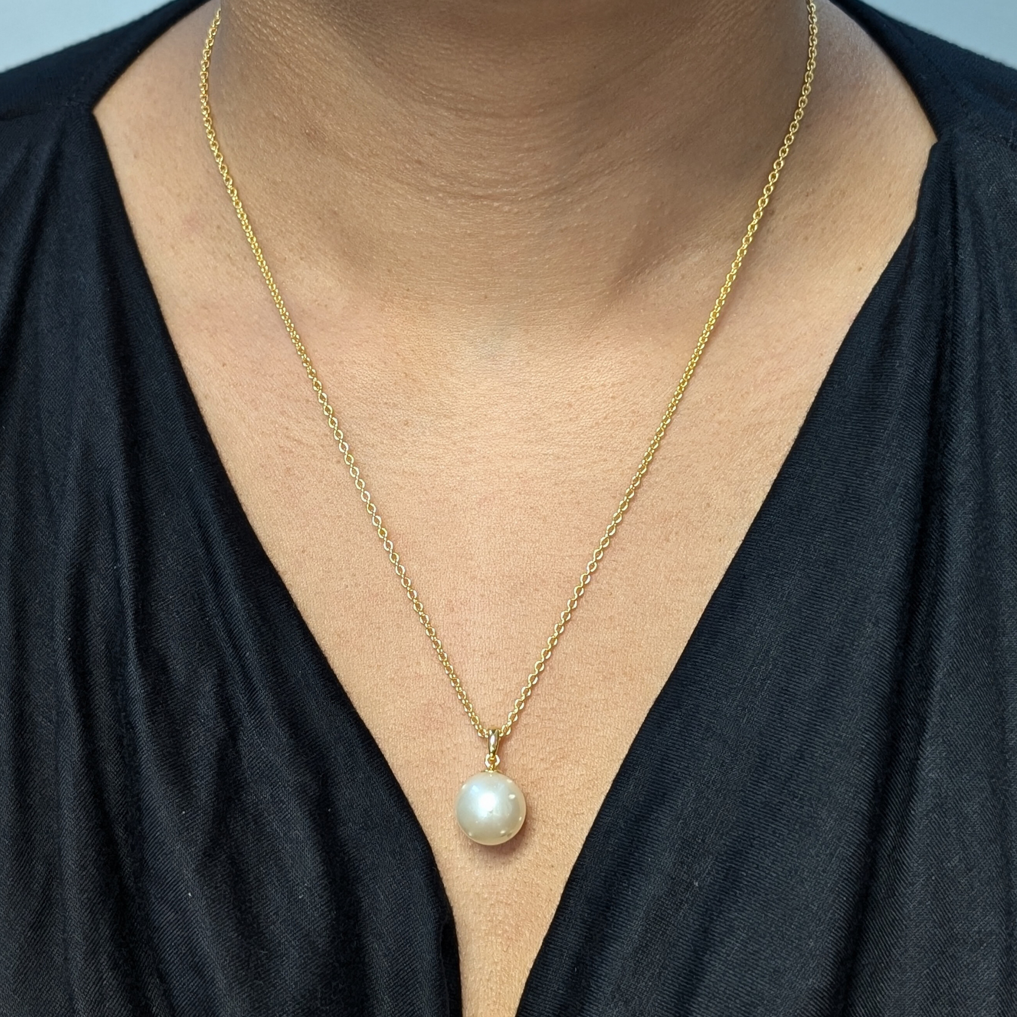 WHISPER White South Sea Pearl Pendant Necklace