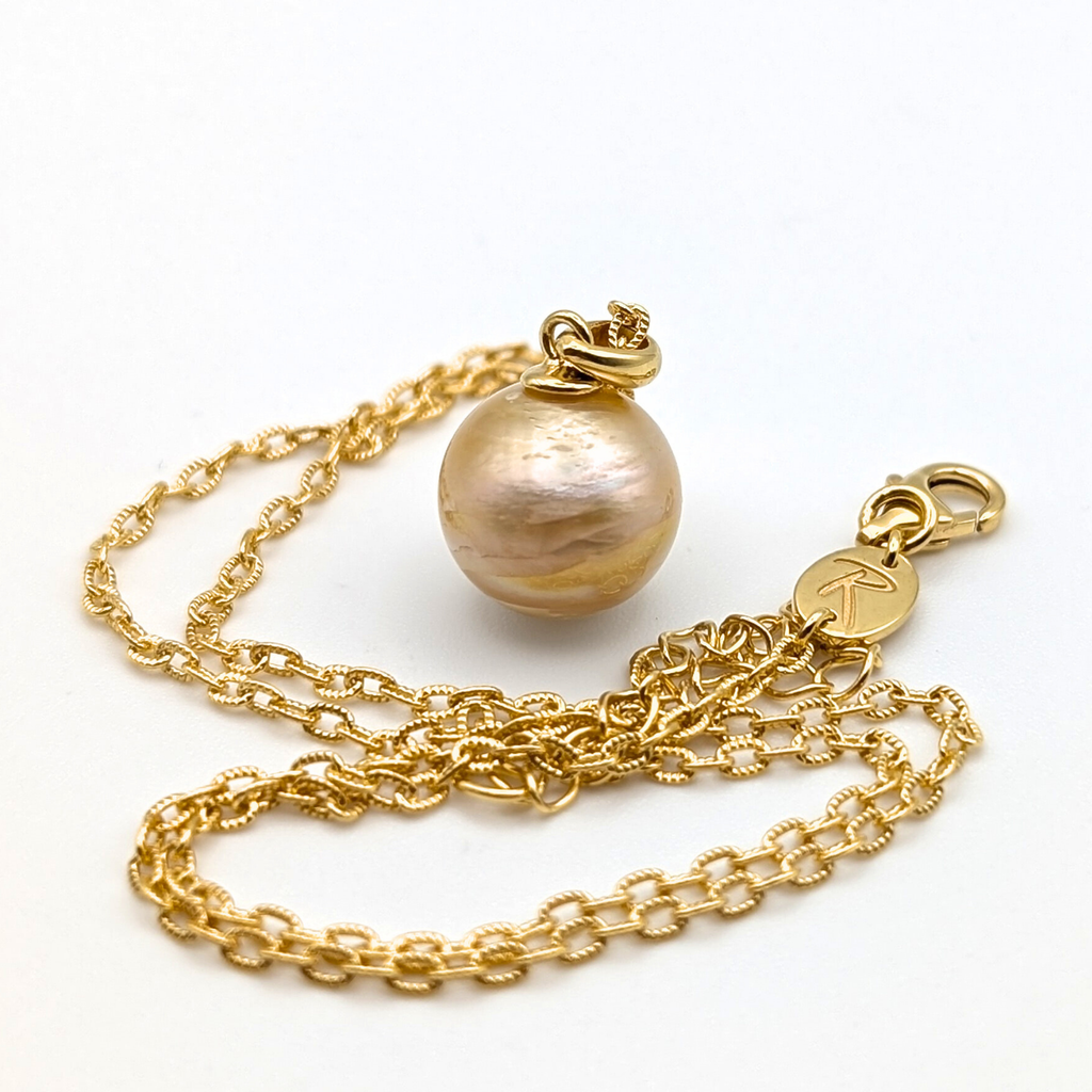 MARMO d’ORO Grand Golden South Sea Pearl Pendant Necklace