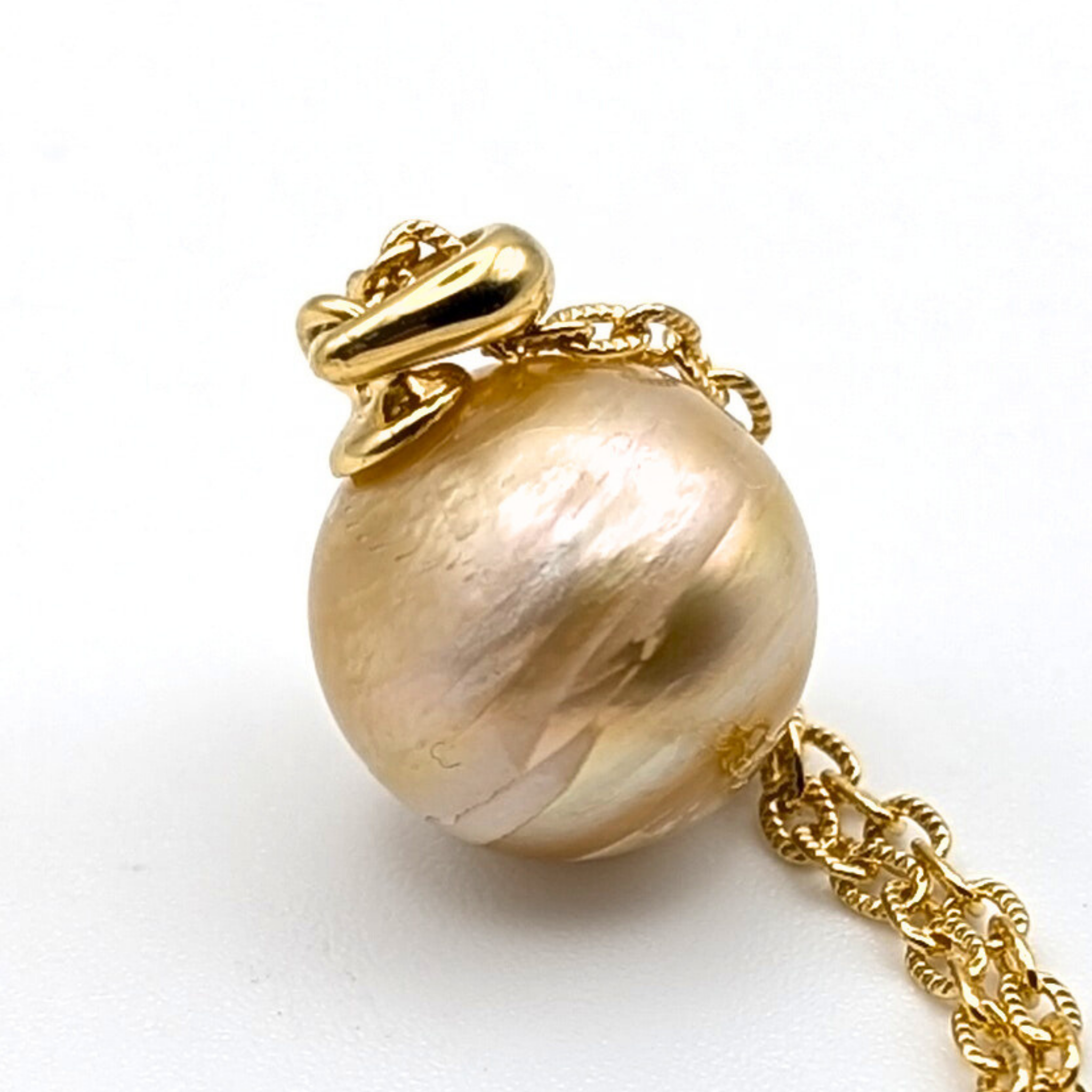 MARMO d’ORO Grand Golden South Sea Pearl Pendant Necklace