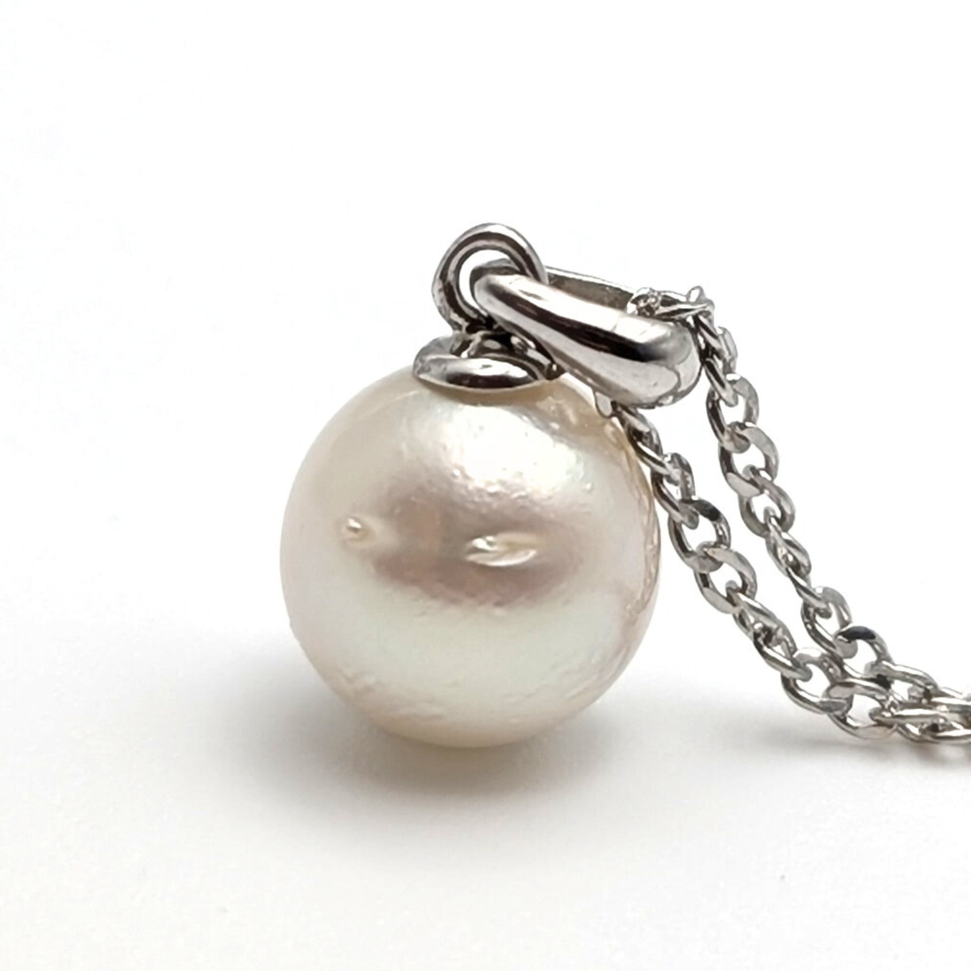 QUICKSILVER 9mm Silver South Sea Pearl Pendant Necklace – Renegade