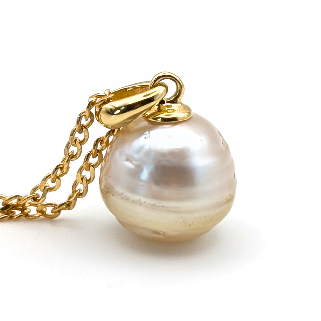 ÉLAN Light Gold? South Sea Pearl Pendant Necklace