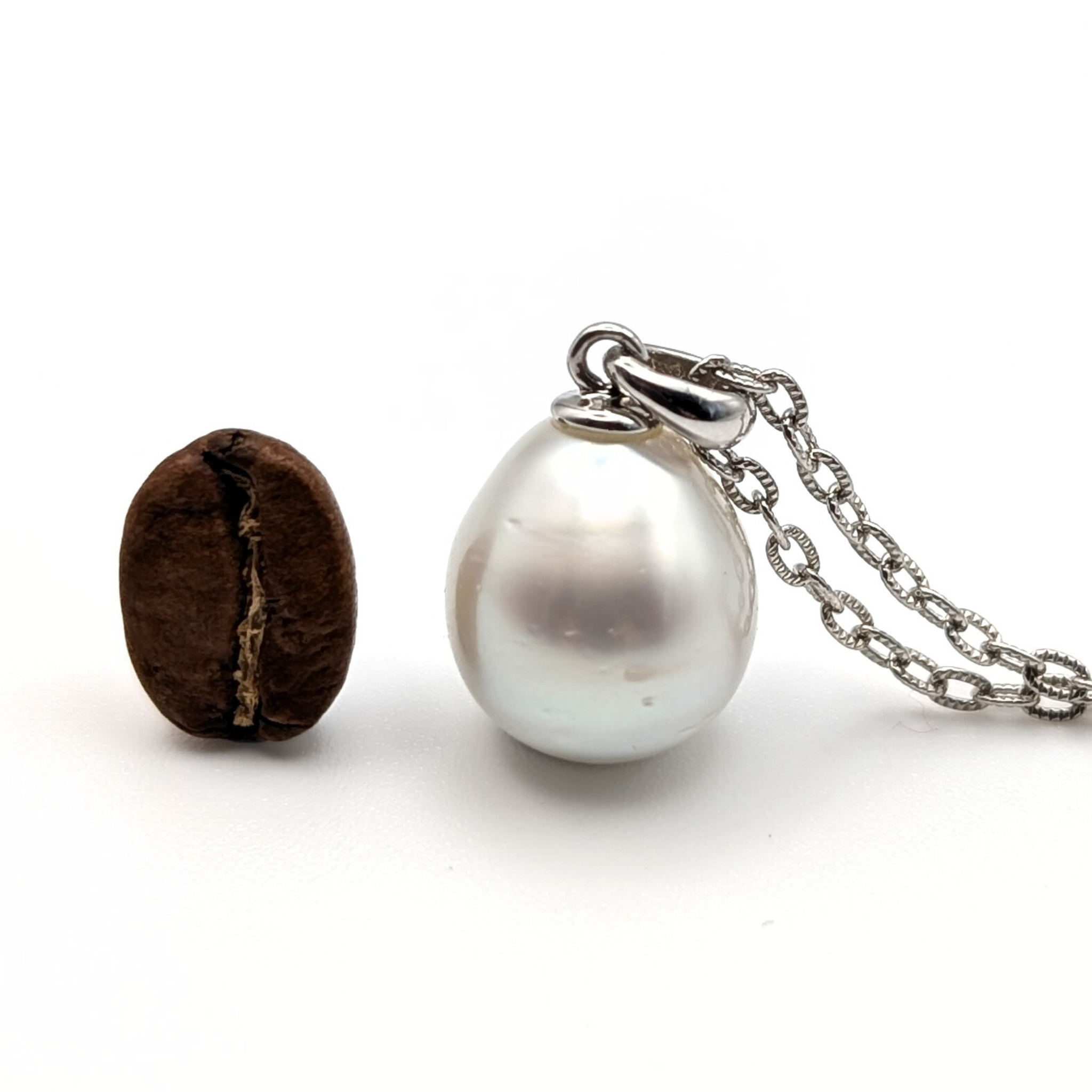 LUMINARA 11mm Silver South Sea Pearl Pendant Necklace - view 6