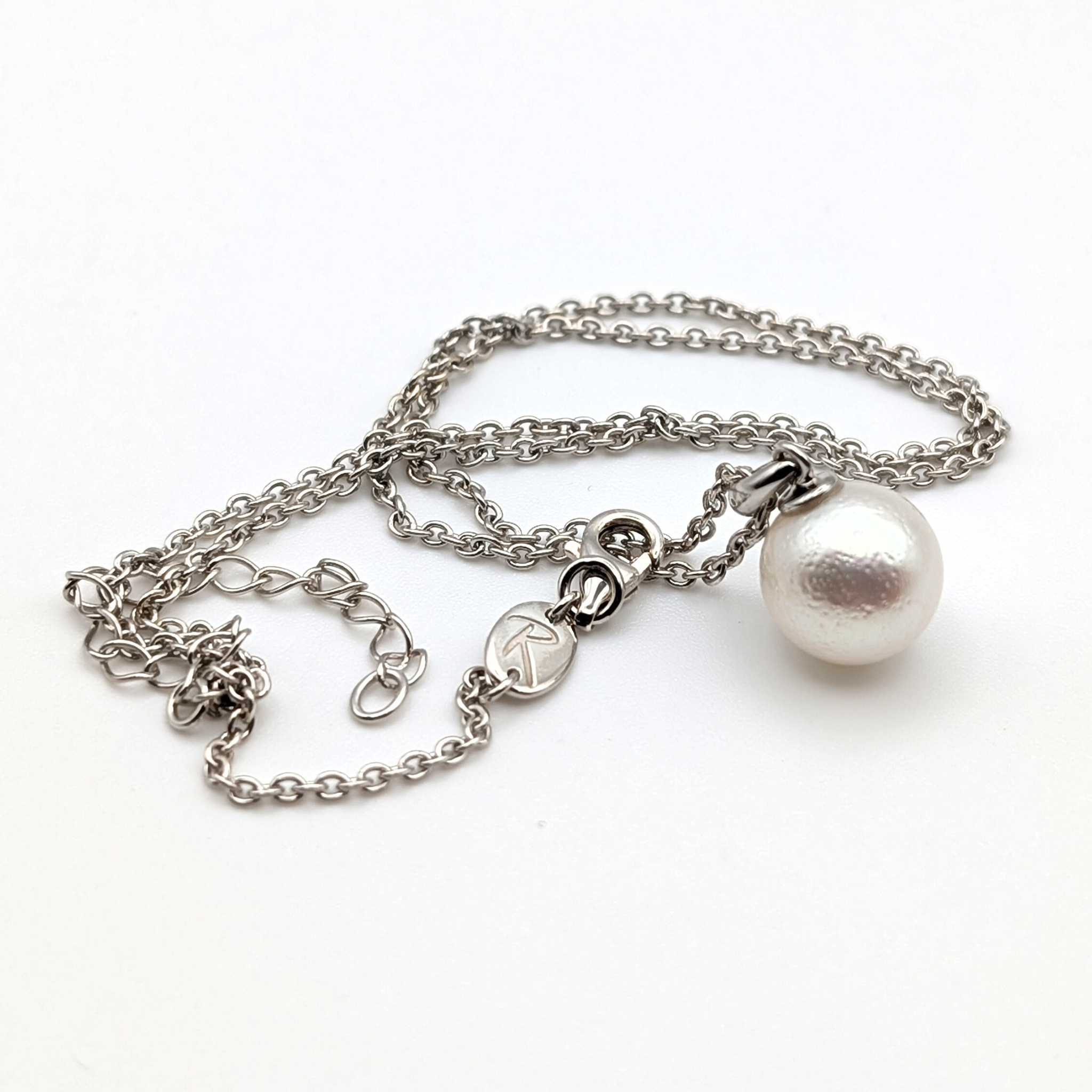 VIVA 10mm White South Sea Pearl Pendant Necklace