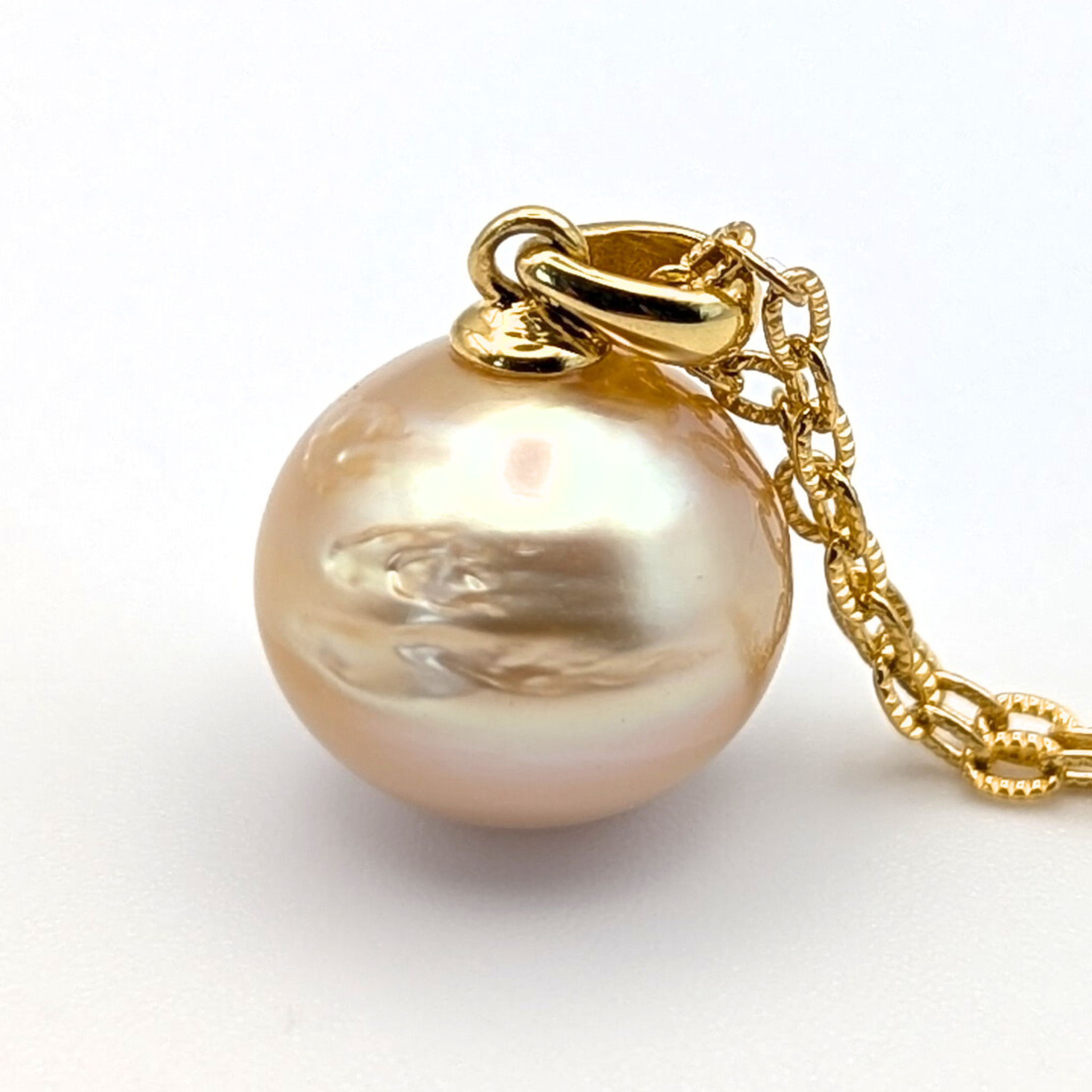 SAHARA 13mm Pale Gold South Sea Pearl Pendant Necklace