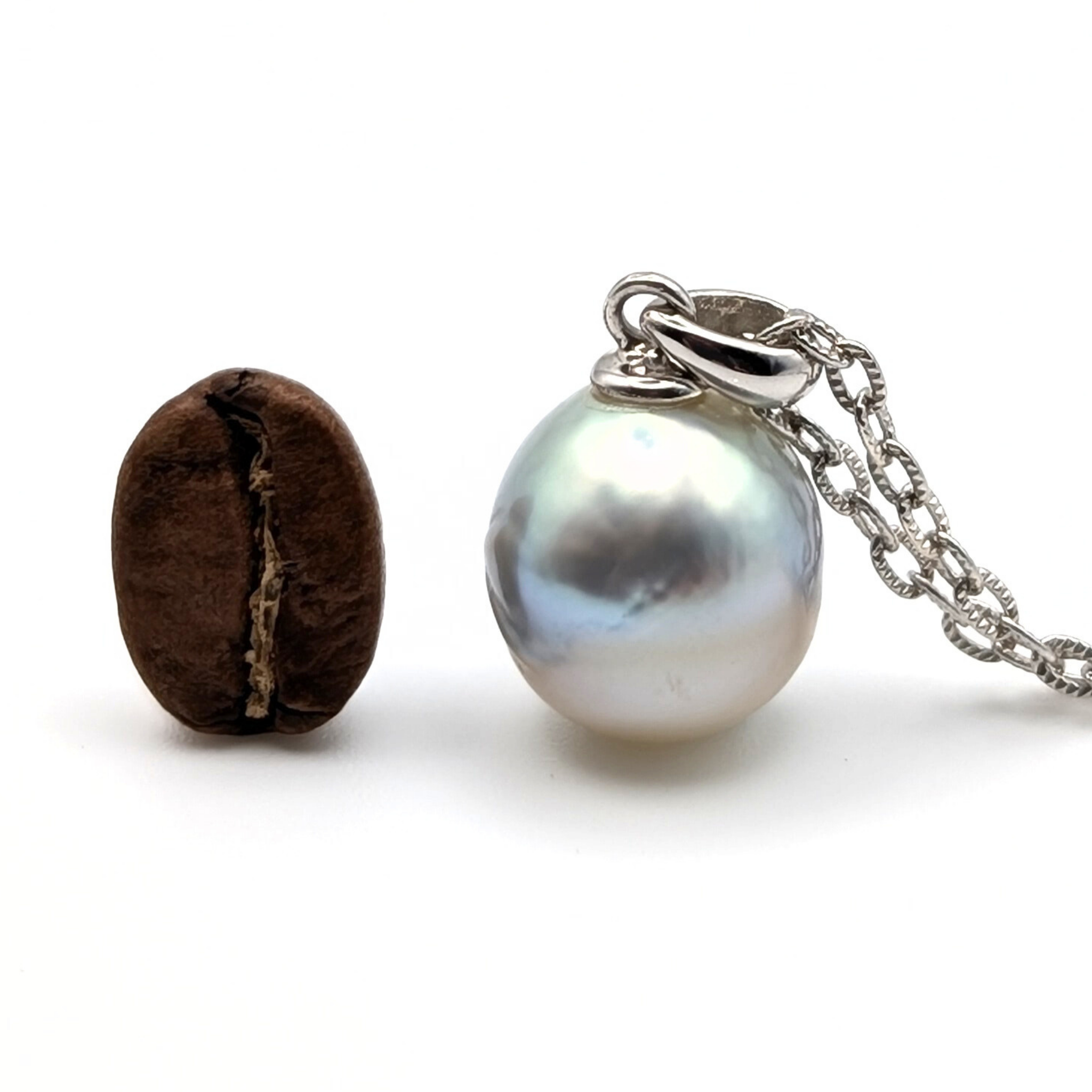 MOONMETAL 10mm Silver-Blue South Sea Pearl Pendant Necklace - view 8