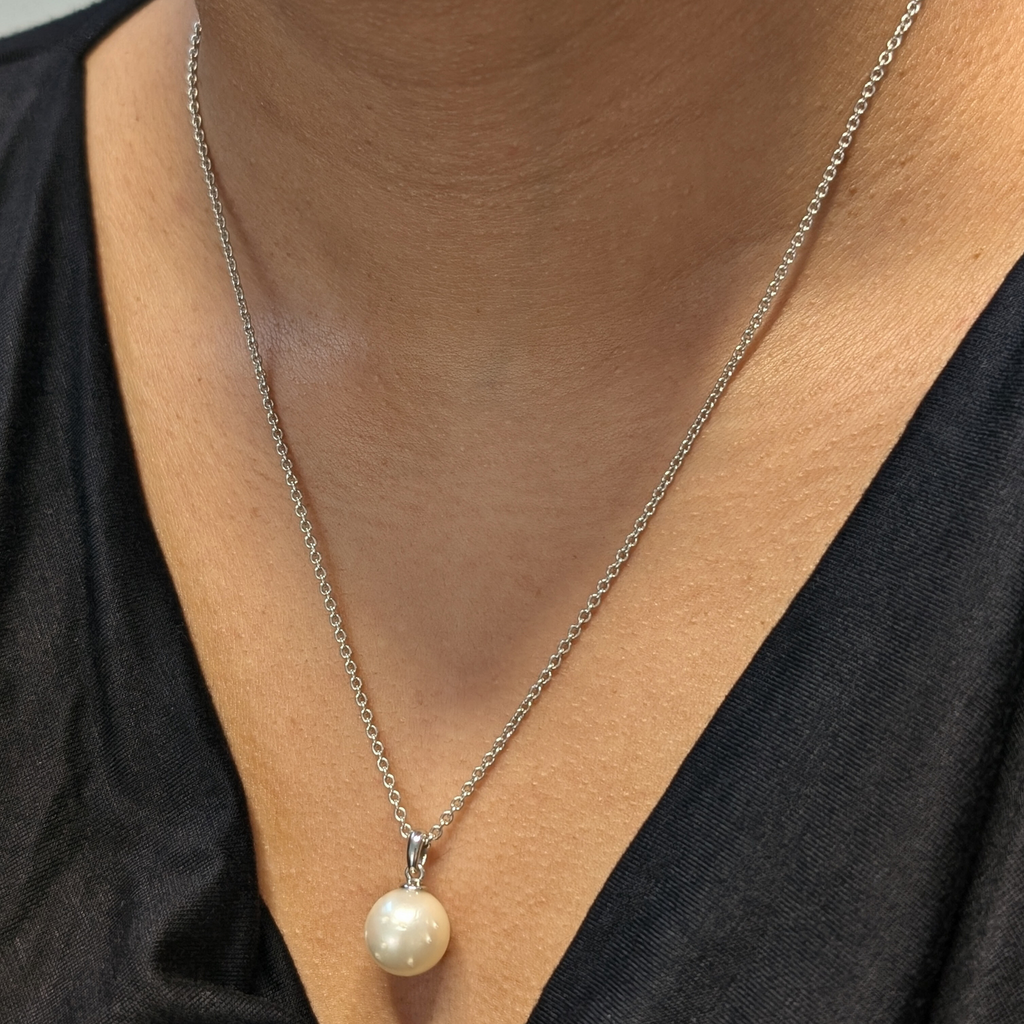 NEVE White South Sea Pearl Pendant Necklace