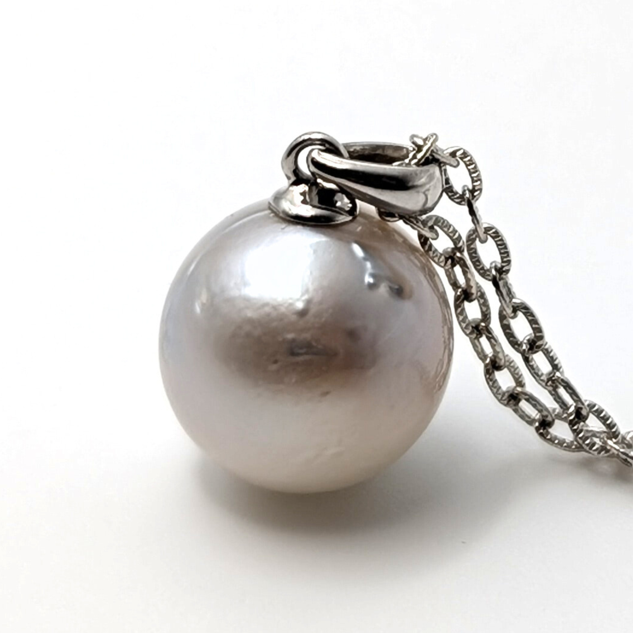 MINERVA 12mm Silver South Sea Pearl Pendant Necklace