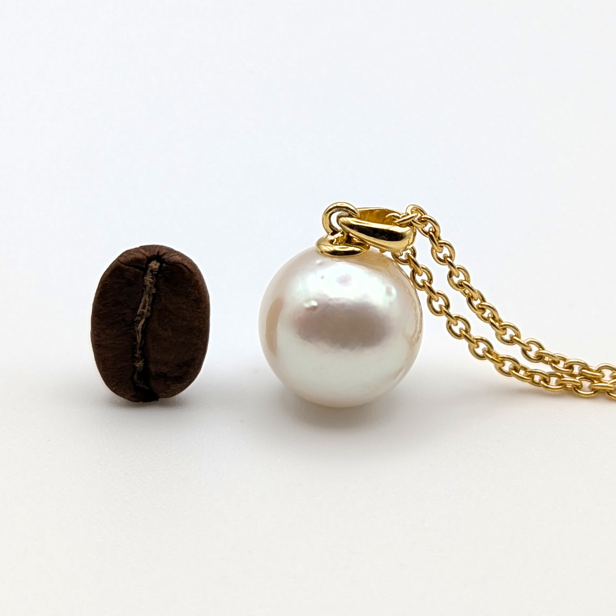 ELARA 12mm White South Sea Pearl Pendant Necklace