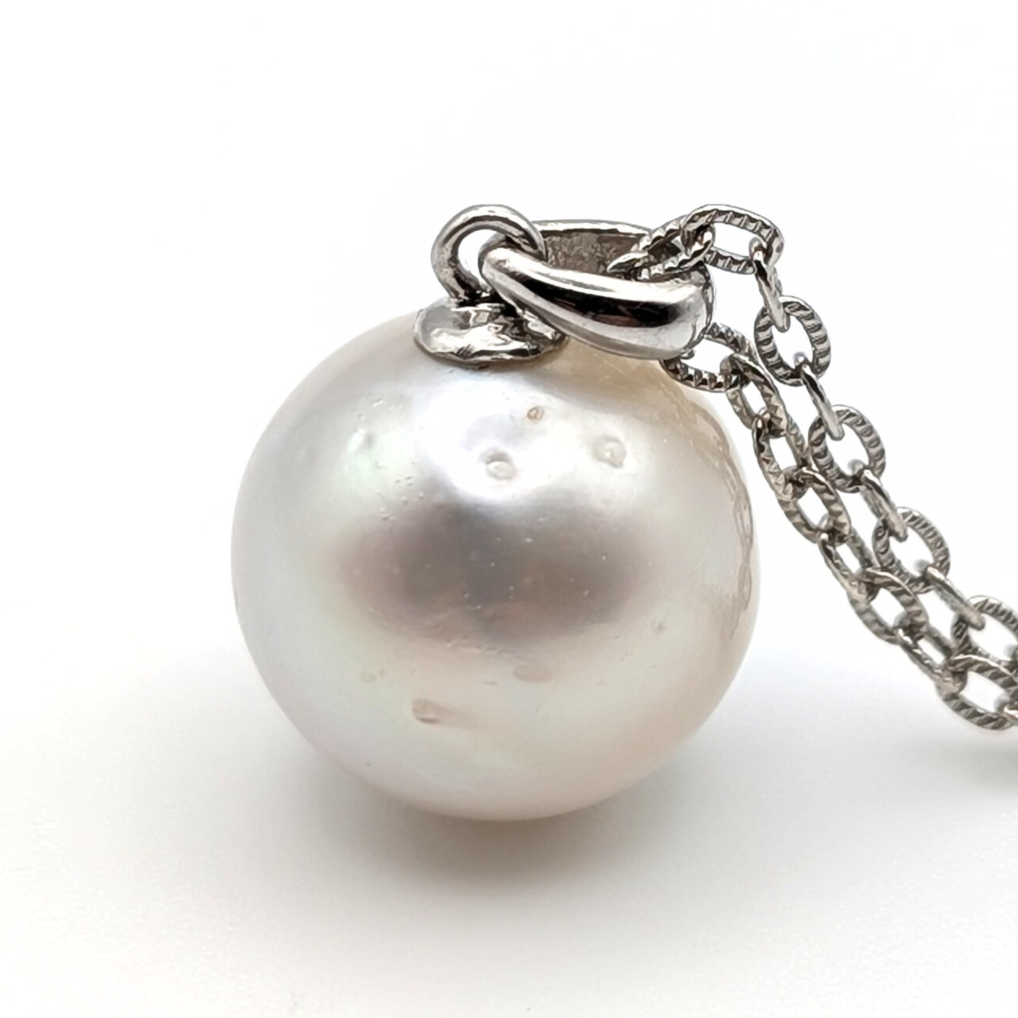 LUNAIRE 13mm Silver South Sea Pearl Pendant necklace