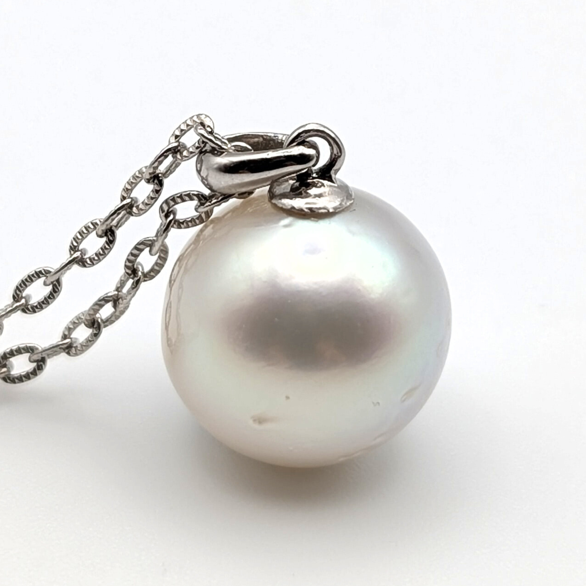 LUNAIRE 13mm Silver South Sea Pearl Pendant necklace