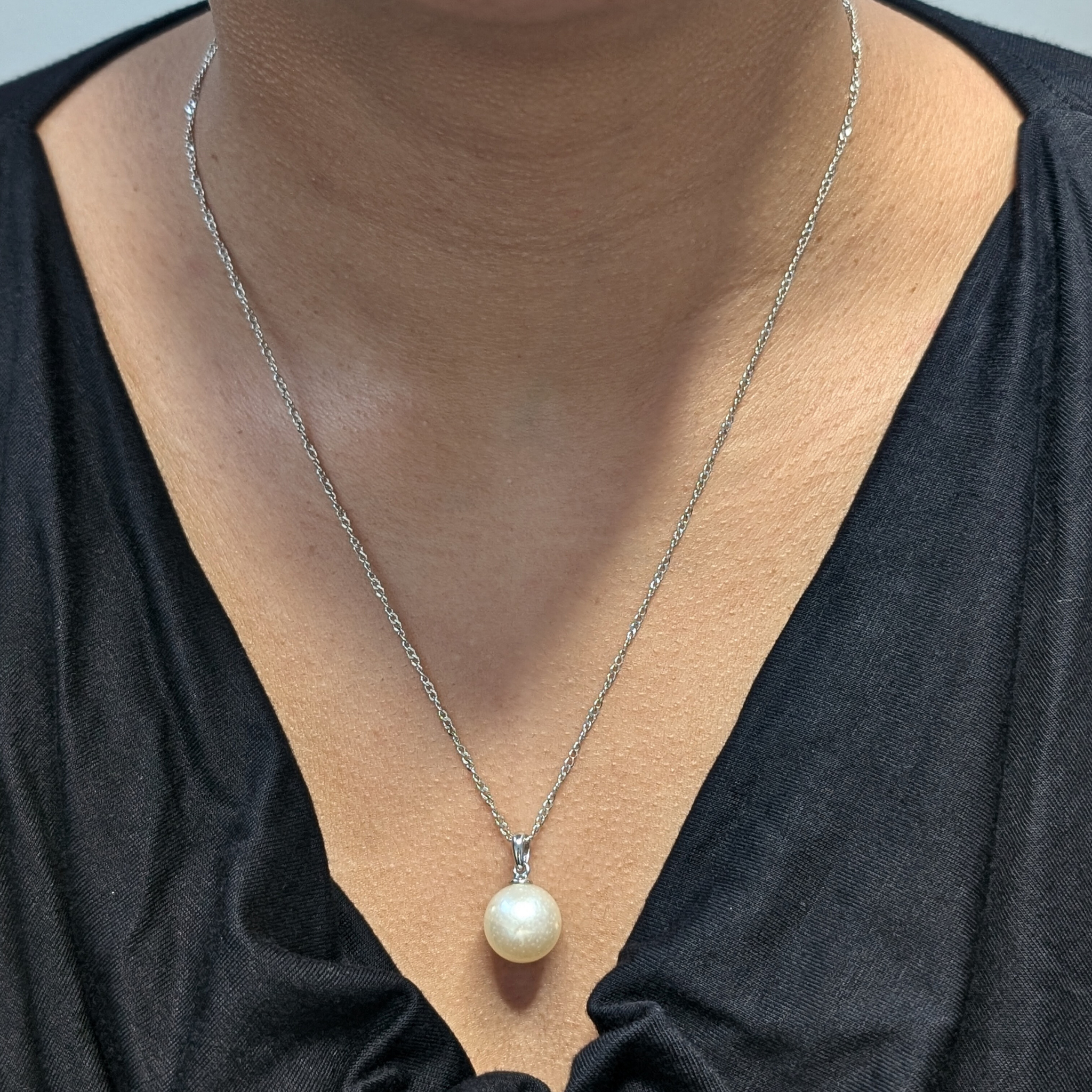 ASTRA Massive Silver South Sea Pearl Pendant Necklace