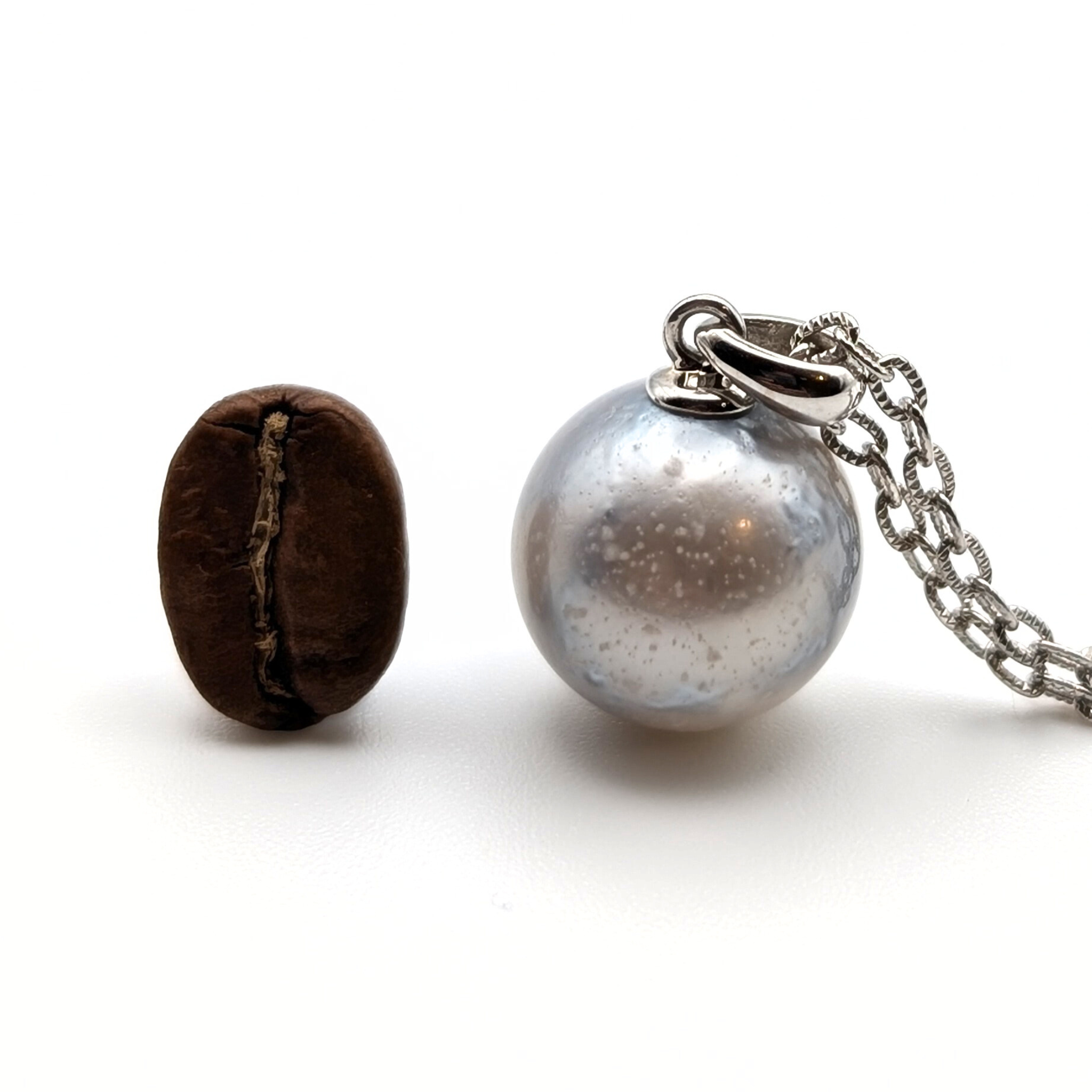 MORGANA 12mm Silver South Sea Pearl Pendant Necklace