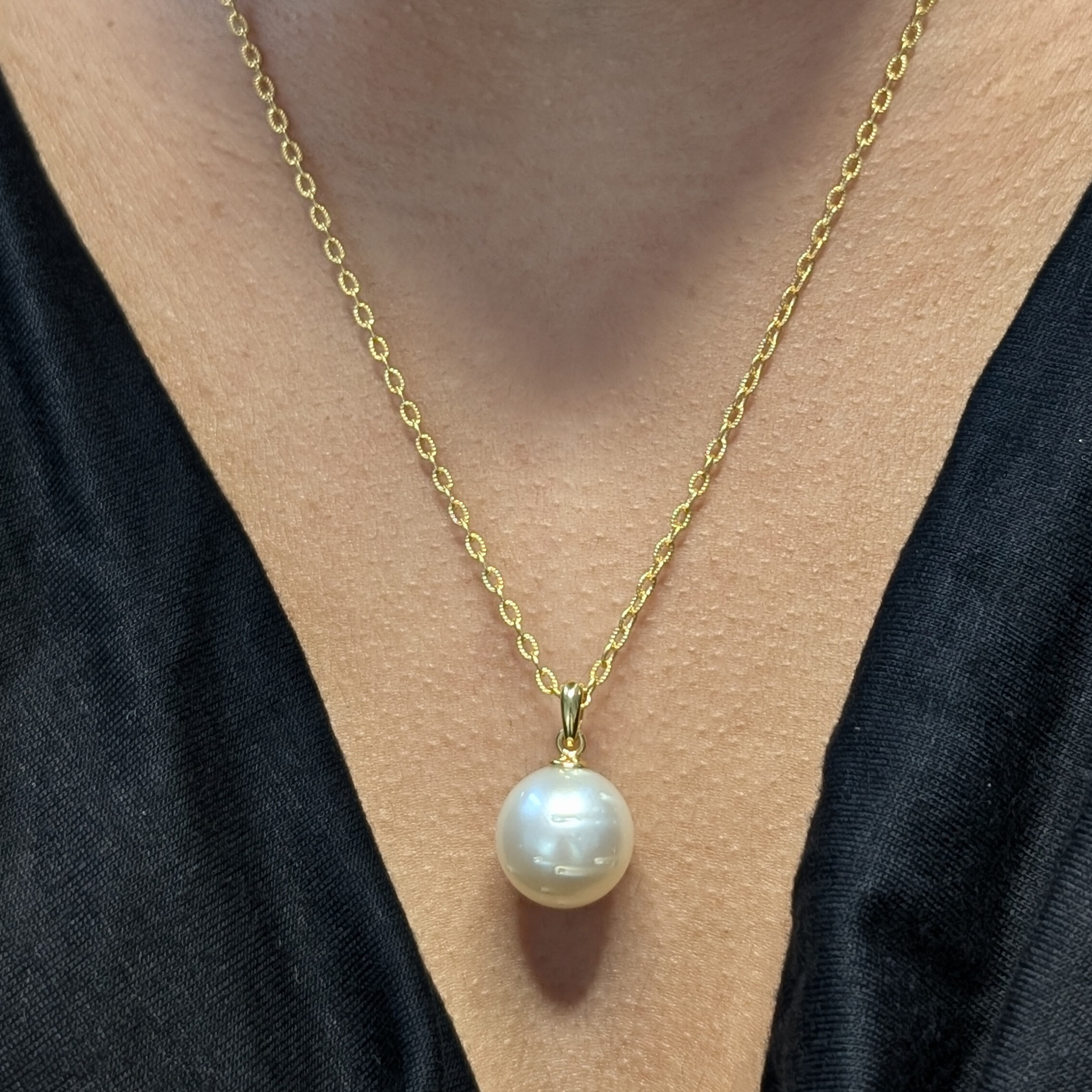 ROSALINE White South Sea Pearl Pendant Necklace
