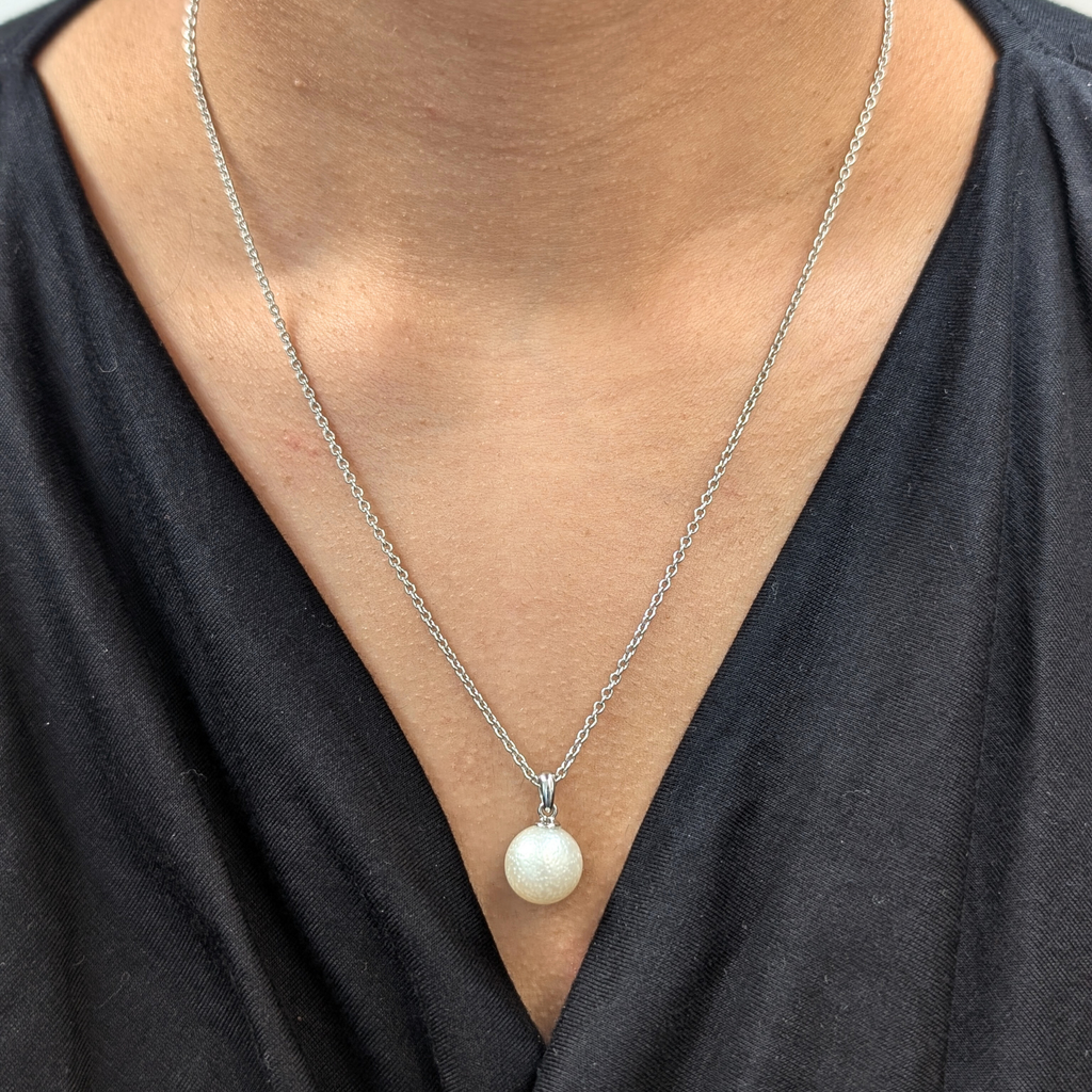 ASTRID White South Sea Pearl Pendant Necklace