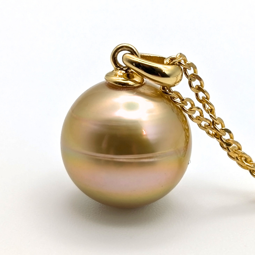 EQUATOR 13mm Gold South Sea Pearl Pendant Necklace