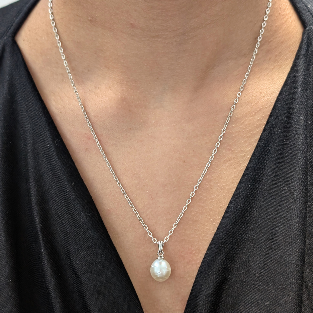 VELA 9mm White South Sea Pearl Pendant Necklace - view 3