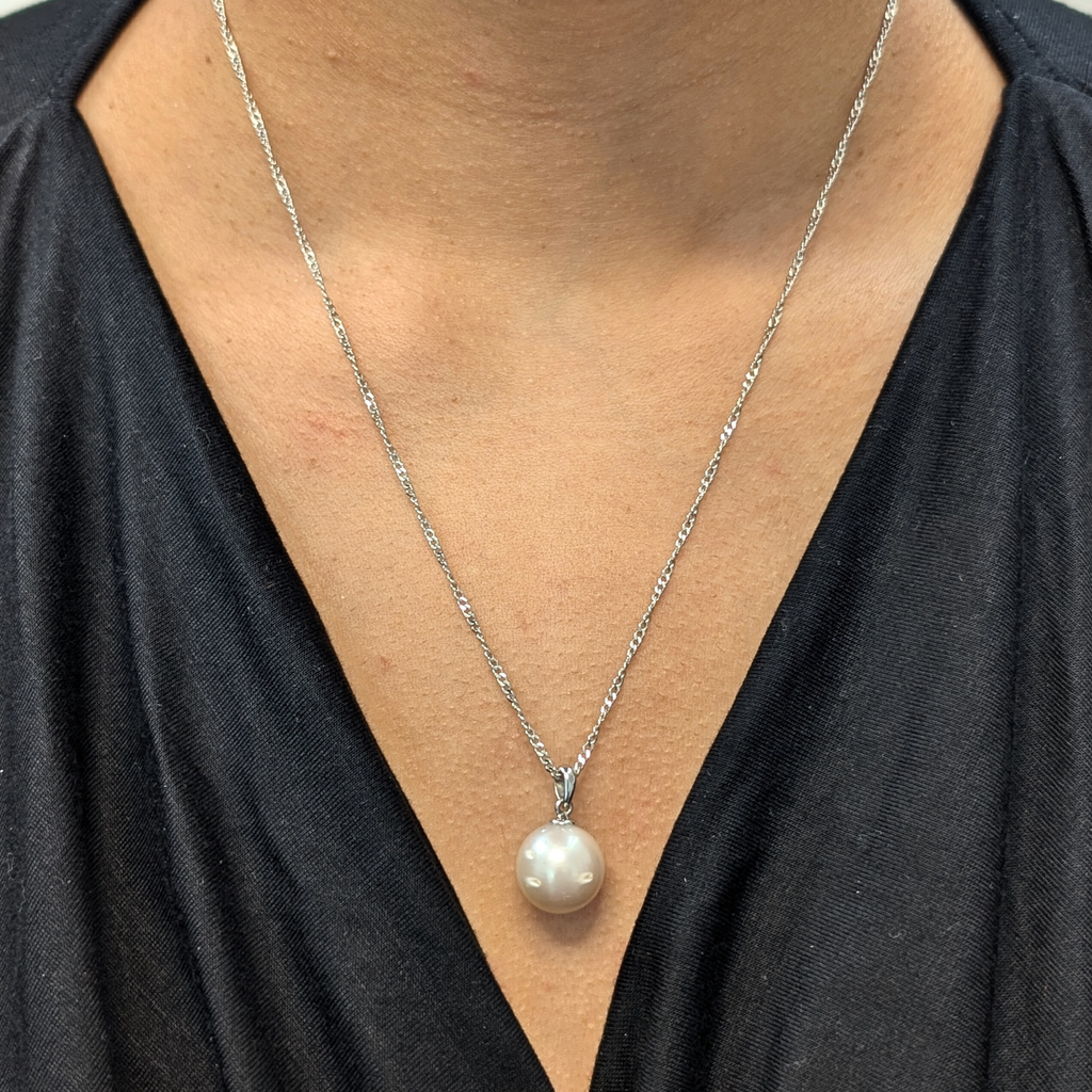 TWILIGHT 12mm Silver South Sea Pearl Pendant Necklace - view 3
