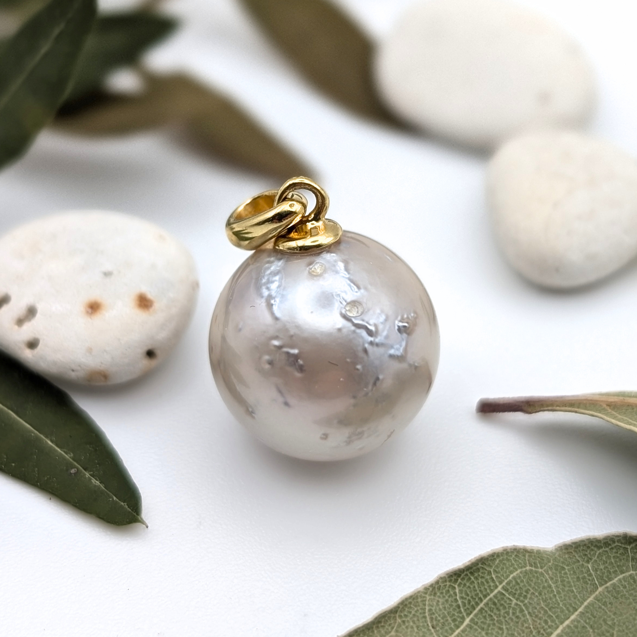 LIGHTNING 12mm Silver-Pink South Sea Pearl Pendant Necklace
